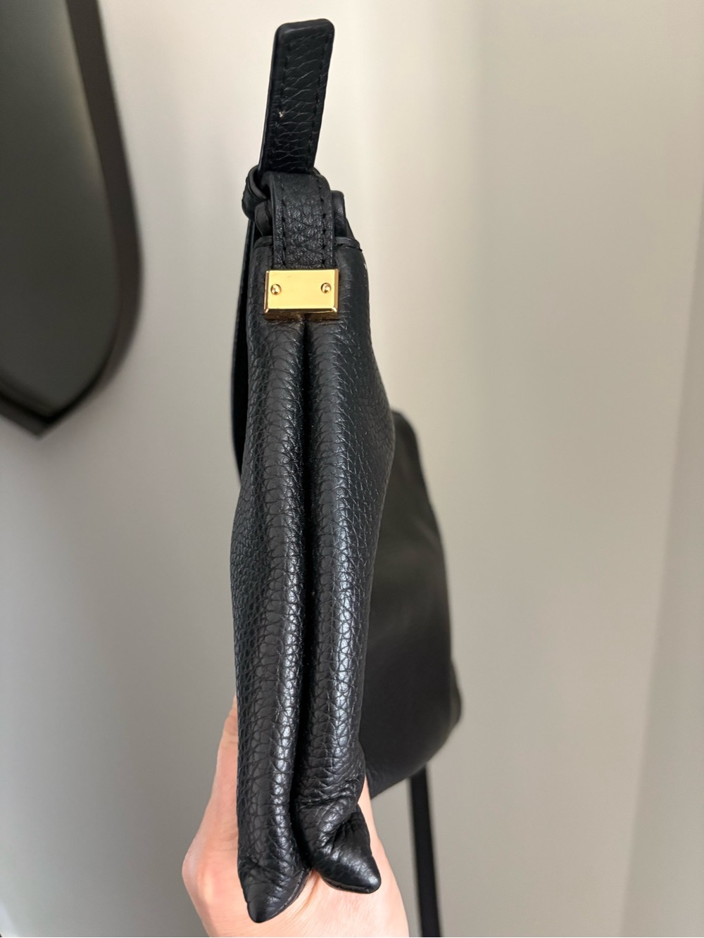 Marc Jacobs Black Pebbled Leather Wallet with Gold Logo - Picture 6 of 8